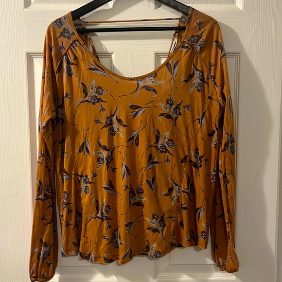 Free People Elsa Modal Blend Floral Top gold tone size small - Picture 2 of 8